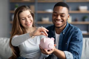 Como alinhar planos financeiros a dois (e sem DR)